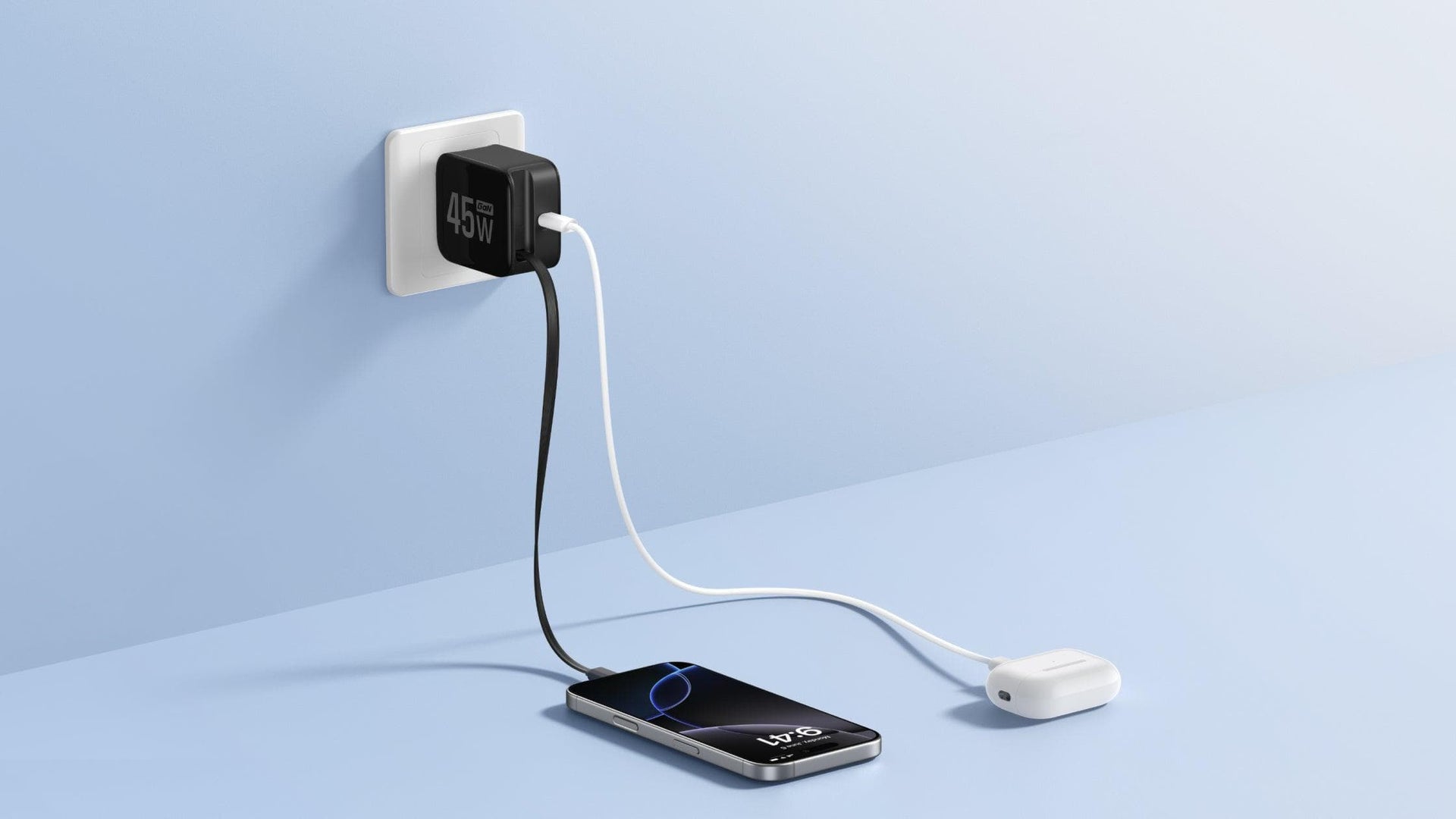 Kích thước siêu nhỏ gọn của bộ sạc nhanh EcoFlow so với củ sạc Apple